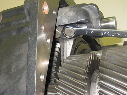 _Graphics/Web/Range Cylinder Disassembly Step 5.png